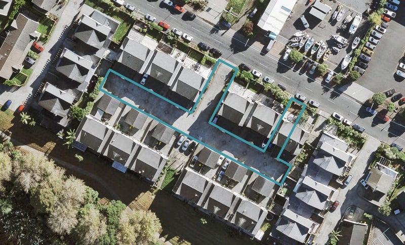 9V Clearwater Cove, West Harbour, Auckland - Carousel 1