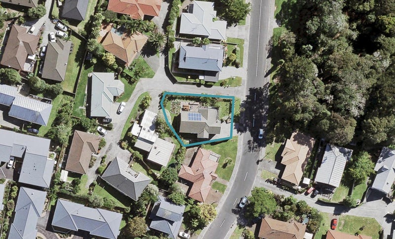 45 Milan Drive, Glen Eden, Auckland - Carousel 1