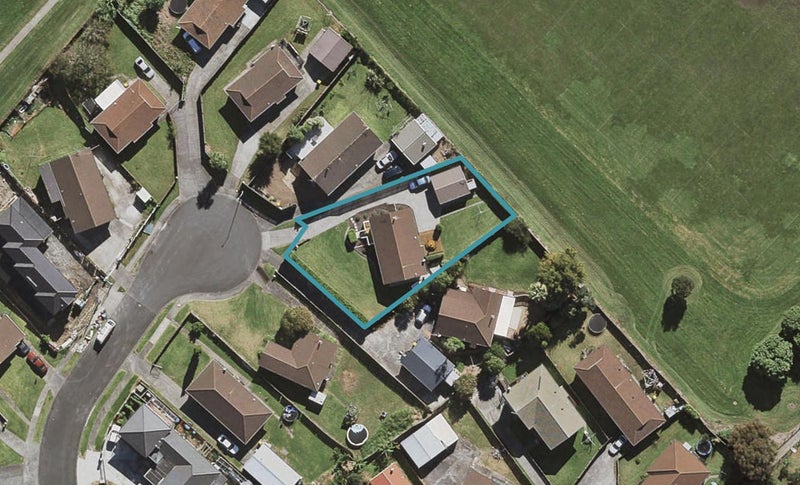 25 Beaufort Place, Papatoetoe, Auckland - Carousel 1