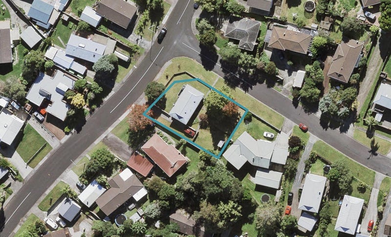 1 Hueglow Rise, West Harbour, Auckland - Carousel 1