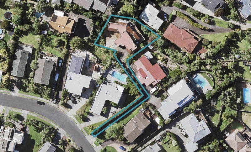 2/14 Haseler Crescent, Howick, Auckland - Carousel 1
