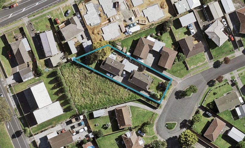 2/19 Funnell Place, Manurewa, Auckland - Carousel 1