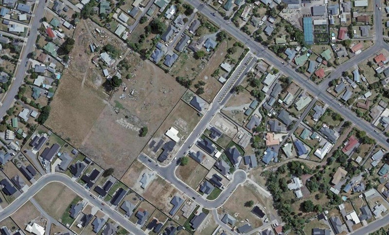 2/4 Tuatahi Avenue, Solway, Masterton - Carousel 1