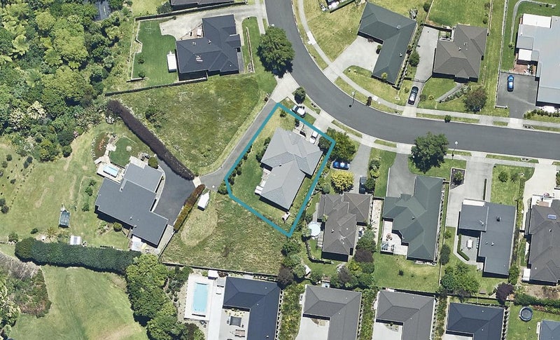 81 Orion Drive, Welcome Bay, Tauranga - Carousel 1