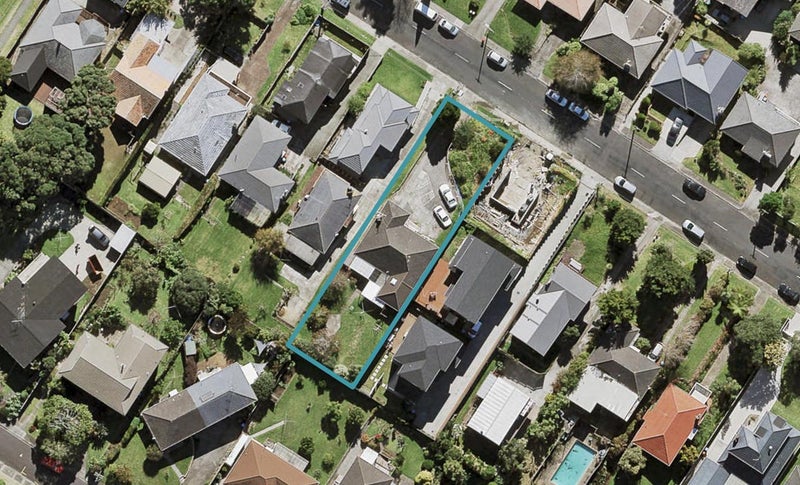 18 Littlejohn Street, Hillsborough, Auckland - Carousel 1