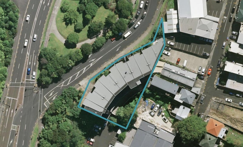 5E/6 Piwakawaka Street, Eden Terrace, Auckland - Carousel 1