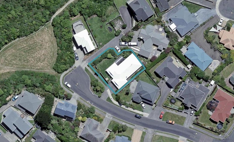 10 Carmichael Street, Johnsonville, Wellington - Carousel 1