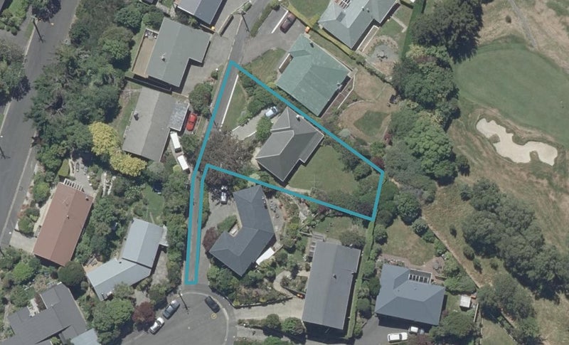 25 Upland Street, Helensburgh, Dunedin - Carousel 1
