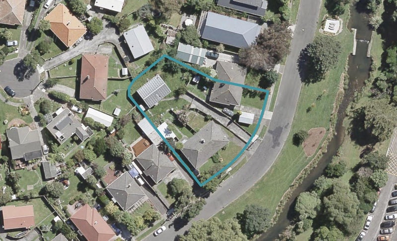 8/271 Riverside Drive, Waterloo, Lower Hutt - Carousel 1