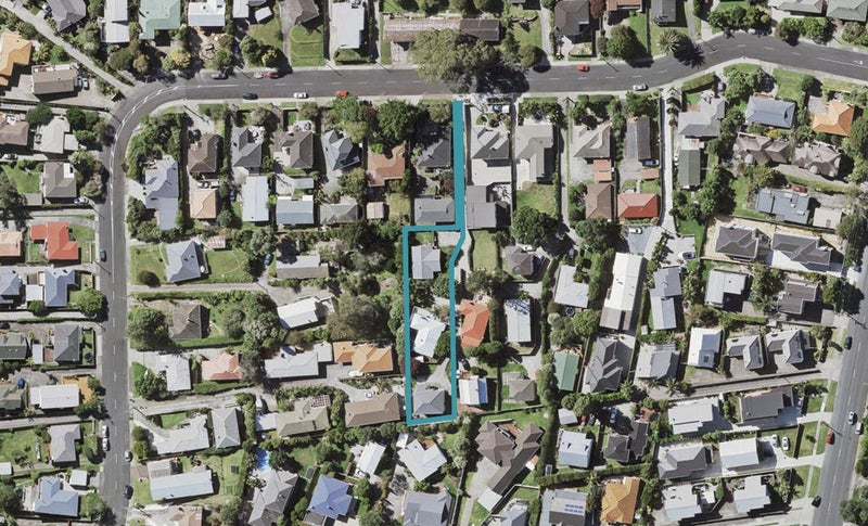 2/22 Selwyn Crescent, Forrest Hill, Auckland - Carousel 1