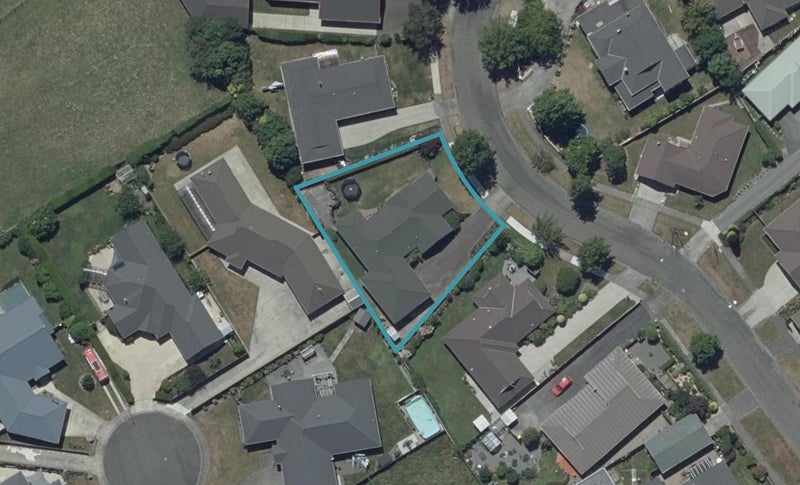 4 Tudor Grove, Feilding, Feilding - Carousel 1
