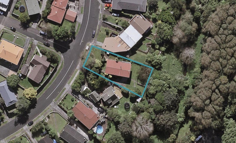 61 Pembroke Street, Westown, New Plymouth - Carousel 1