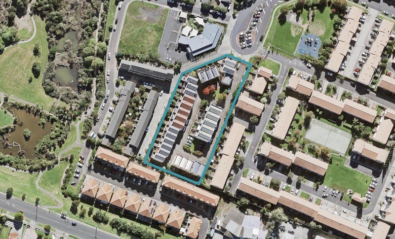 30/14 Ambrico Place, New Lynn, Auckland - Carousel 1