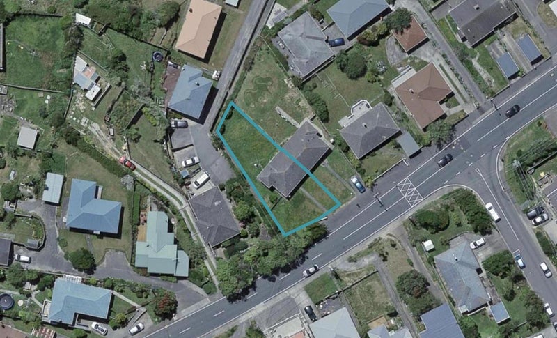 42 Fraser Avenue, Johnsonville, Wellington - Carousel 1