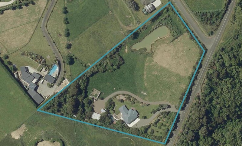 74 Ngahere Park Road, Turitea, Palmerston North - Carousel 1