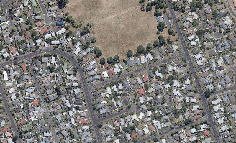 7 Thorpe Street, Fairview Downs, Hamilton - Carousel 1