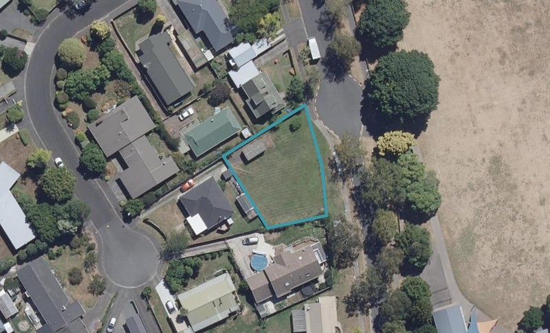 6C Mullane Street, Hillcrest, Hamilton - Carousel 1
