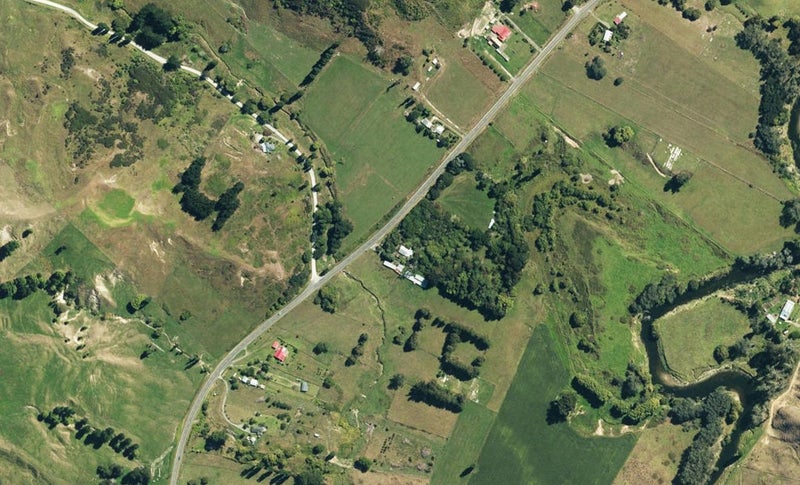 3528 State Highway 2, Nūhaka - Carousel 1