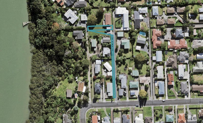 19B Tawa Road, Te Atatū Peninsula, Auckland - Carousel 1