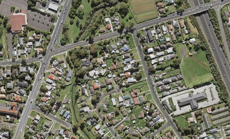 74 Molesworth Place, Māngere, Auckland - Carousel 1