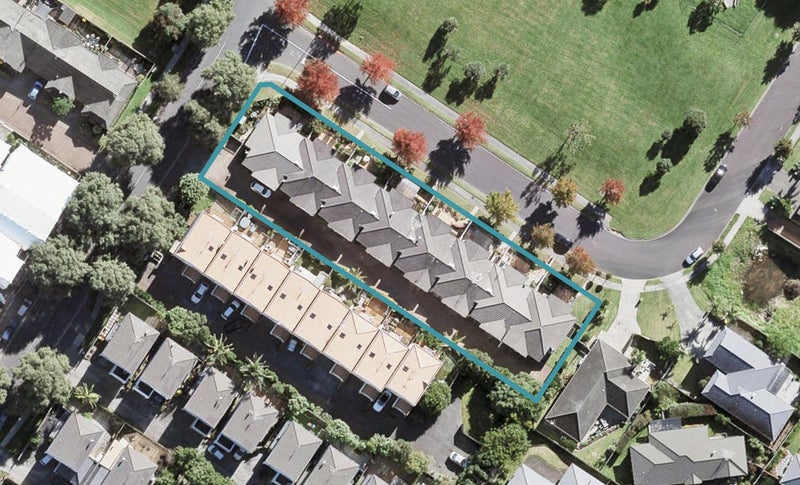 5/1 Gleanor Avenue, Oteha, Auckland - Carousel 1