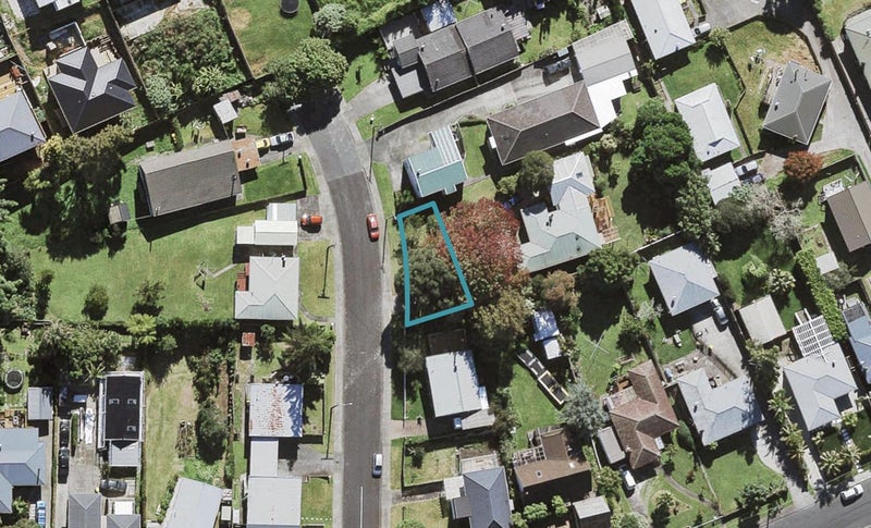 9/3 Pomelo Road, Te Atatu South, Auckland - Carousel 1