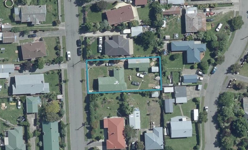 4 Clayton Road, Amberley, Amberley - Carousel 1