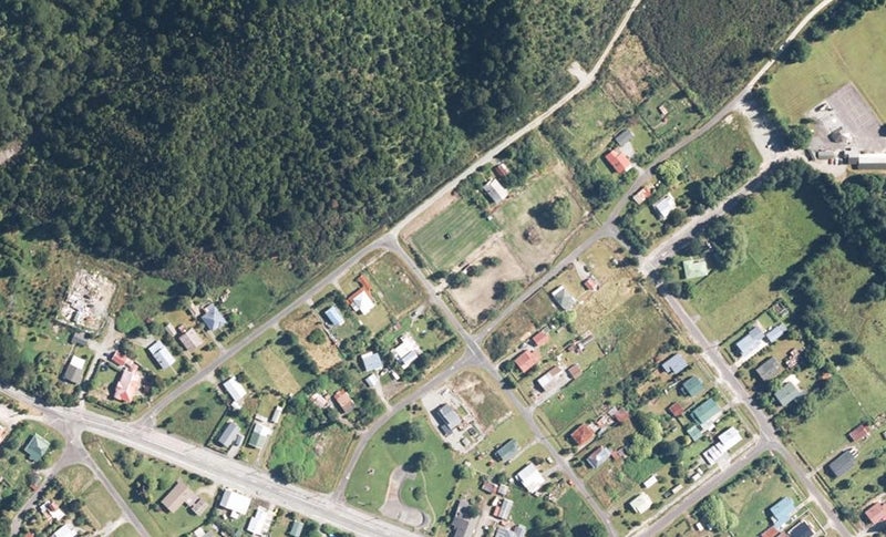 3 Clifford Street, Blackball, Greymouth - Carousel 1