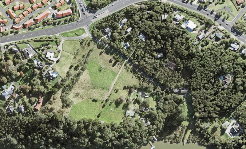 48 Awanui Road, Red Beach, Red Beach - Carousel 1