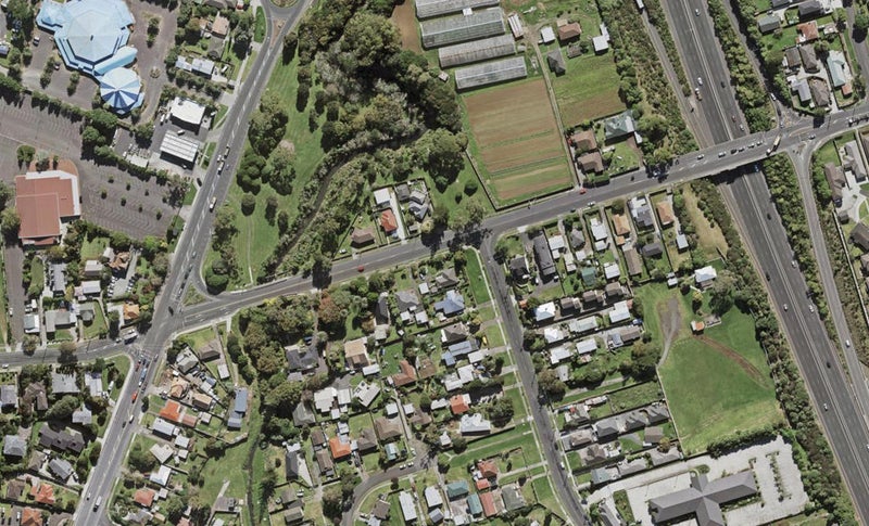 22B Walmsley Road, Mangere, Auckland - Carousel 1