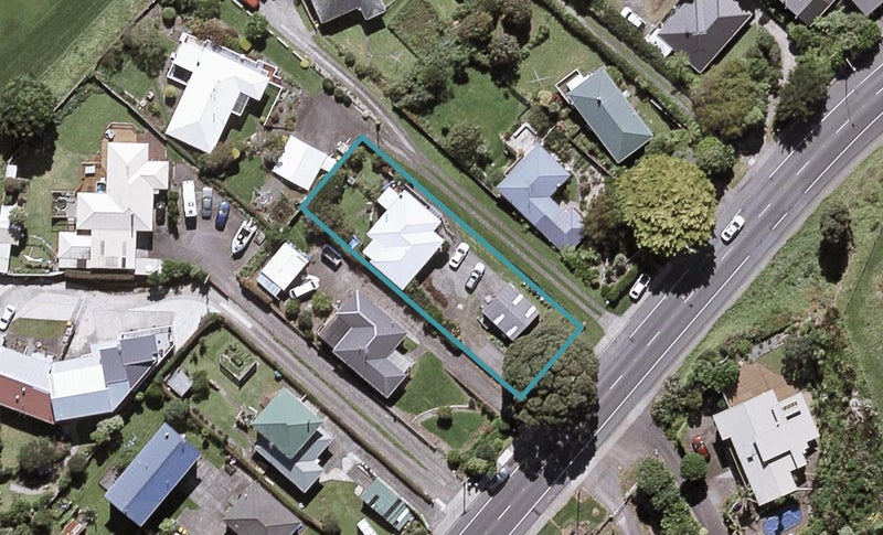 90 South Road, Blagdon, New Plymouth - Carousel 1