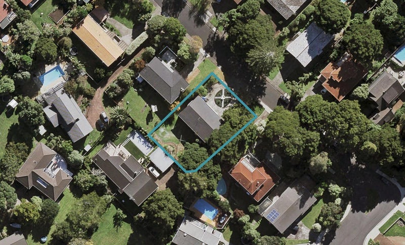 9 Northgrove Avenue, Hillcrest, Auckland - Carousel 1
