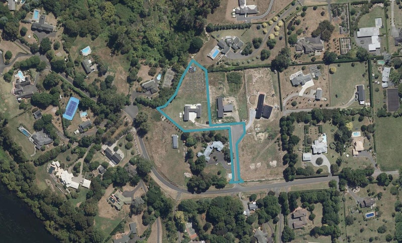 30 Riverglade Drive, Tamahere, Hamilton - Carousel 1
