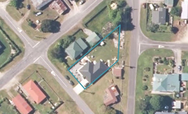 85 Dick Street, Reefton, Reefton - Carousel 1