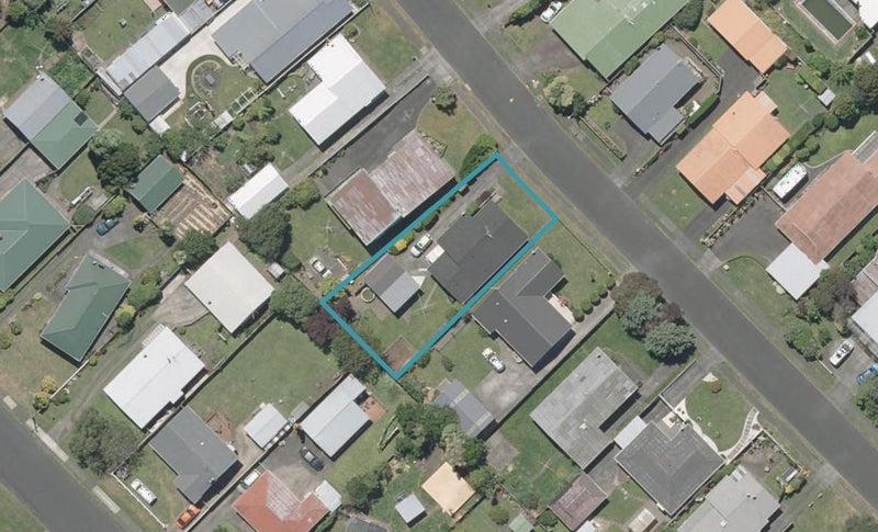 45 Exeter Crescent, Springvale, Whanganui - Carousel 1