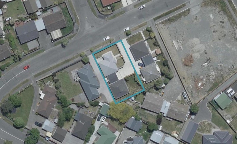 1/5 Brentwood Street, Parklands, Christchurch - Carousel 1