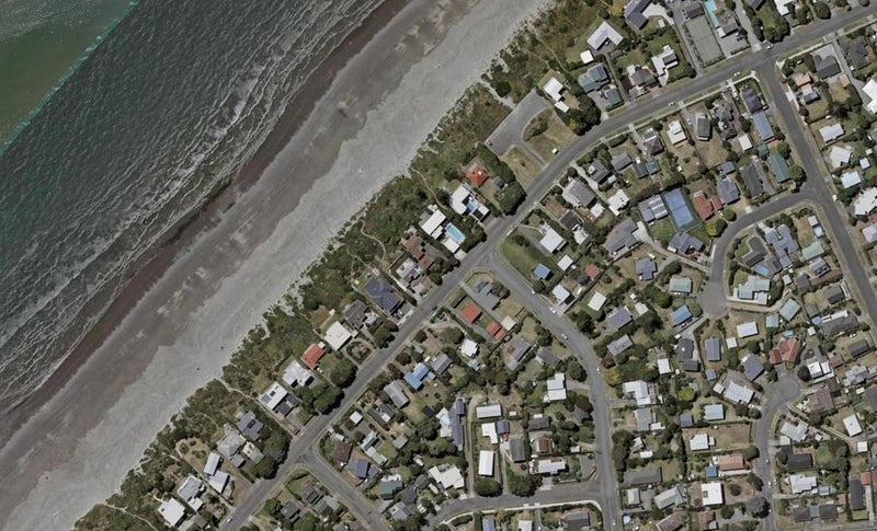 93 Field Way, Waikanae Beach, Waikanae - Carousel 1