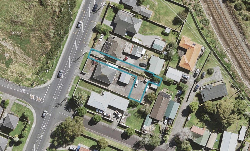 38E Seymour Road, Sunnyvale, Auckland - Carousel 1