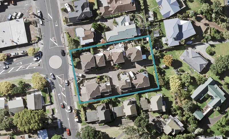 7/50 Cook Street, Howick, Auckland - Carousel 1