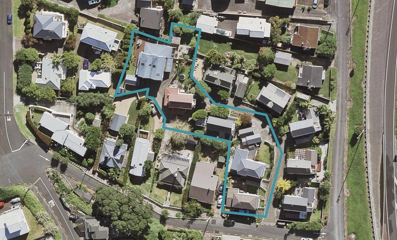 6/14 Beach Road, Northcote Point, Auckland - Carousel 1