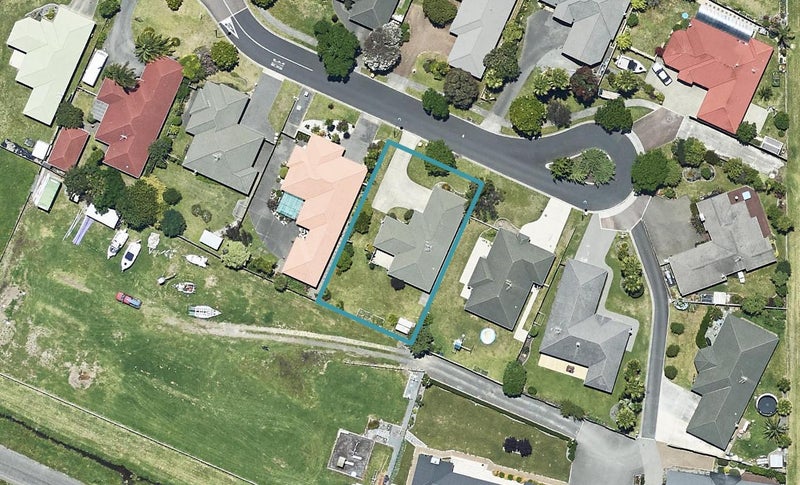 10 Mornington Dell, Papamoa Beach, Papamoa - Carousel 1