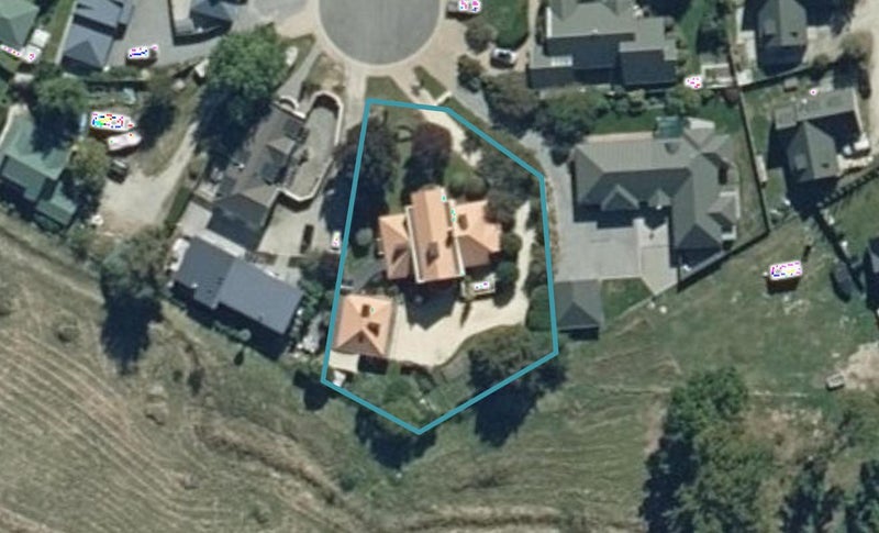 7 Oakwood Place, Wanaka - Carousel 1