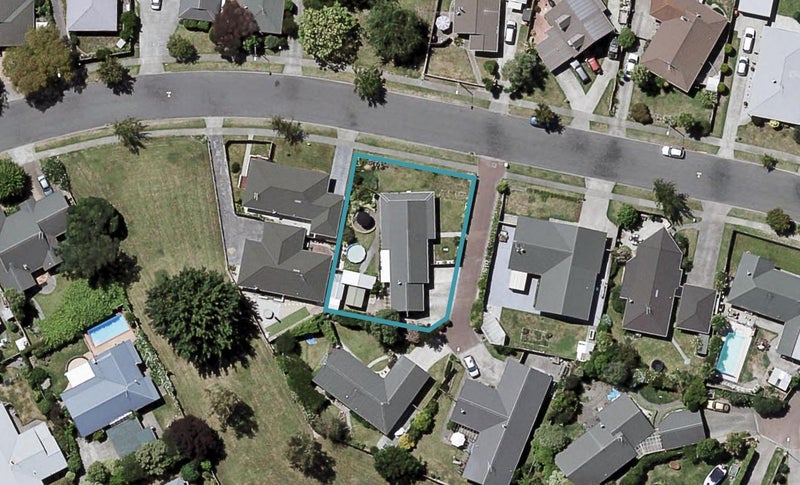 49 Whiting Crescent, Greenmeadows, Napier - Carousel 1
