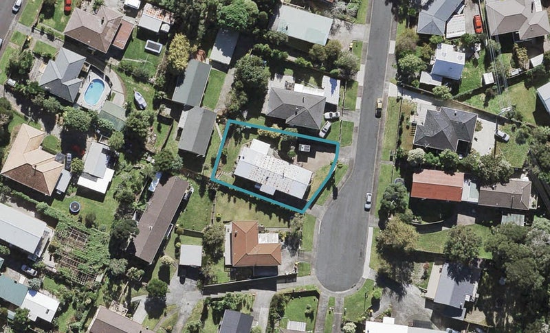 7 Talavera Place, Te Atatu South, Auckland - Carousel 1