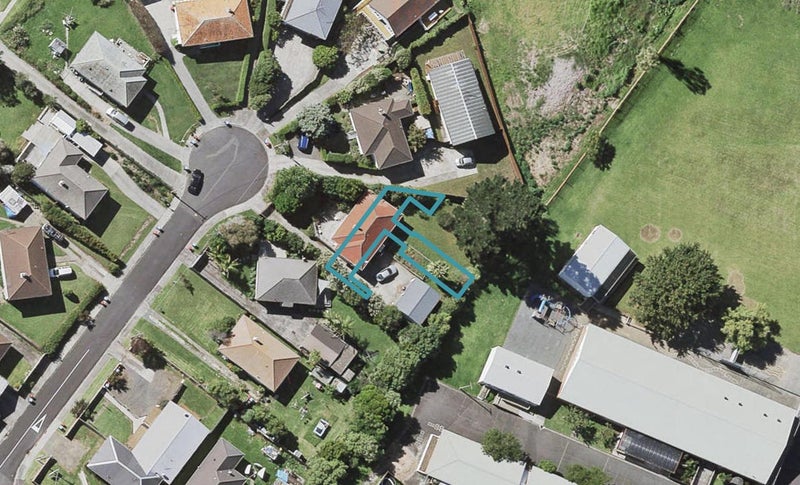 5/7 Cintra Place, Glen Innes, Auckland - Carousel 1