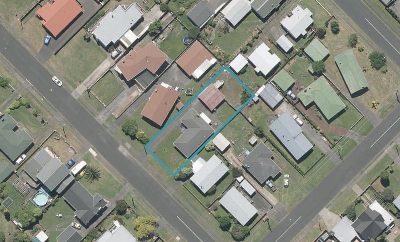 66 Surrey Road, Springvale, Whanganui - Carousel 1