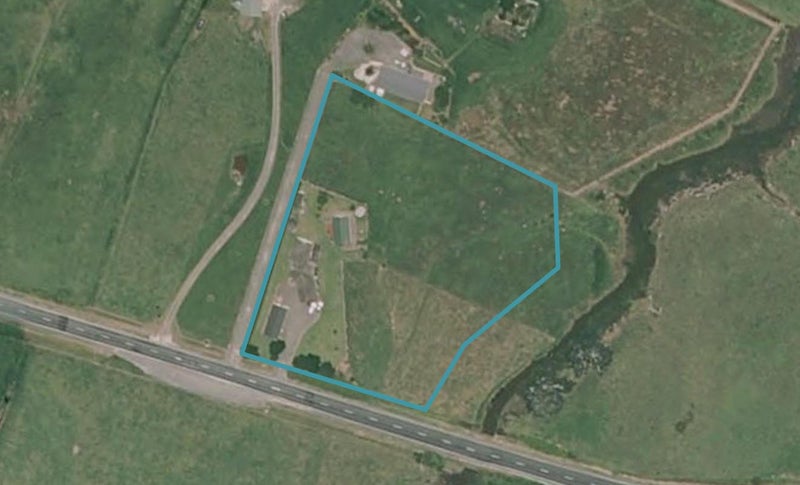 100 South Head Road, Helensville - Carousel 1