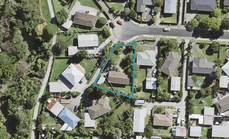 10 John F Kennedy Place, Glen Eden, Auckland - Carousel 1