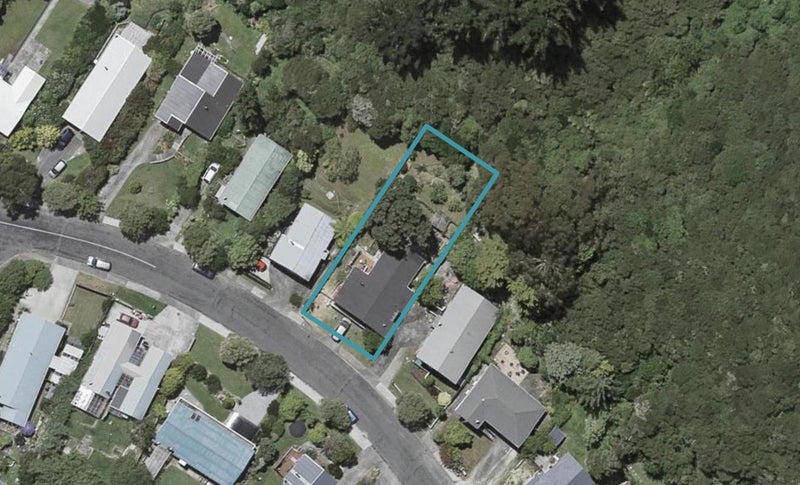 15 Mamaku Street, Paraparaumu - Carousel 1