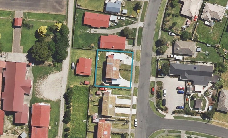 7 Cambridge Terrace, Kaiti, Gisborne - Carousel 1
